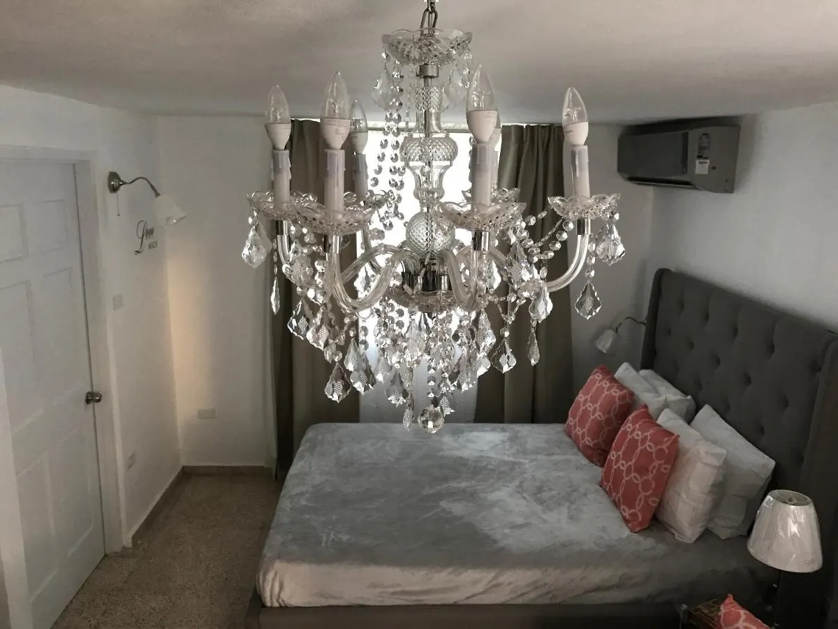 Apartment Edificio Chandelier Ponce
