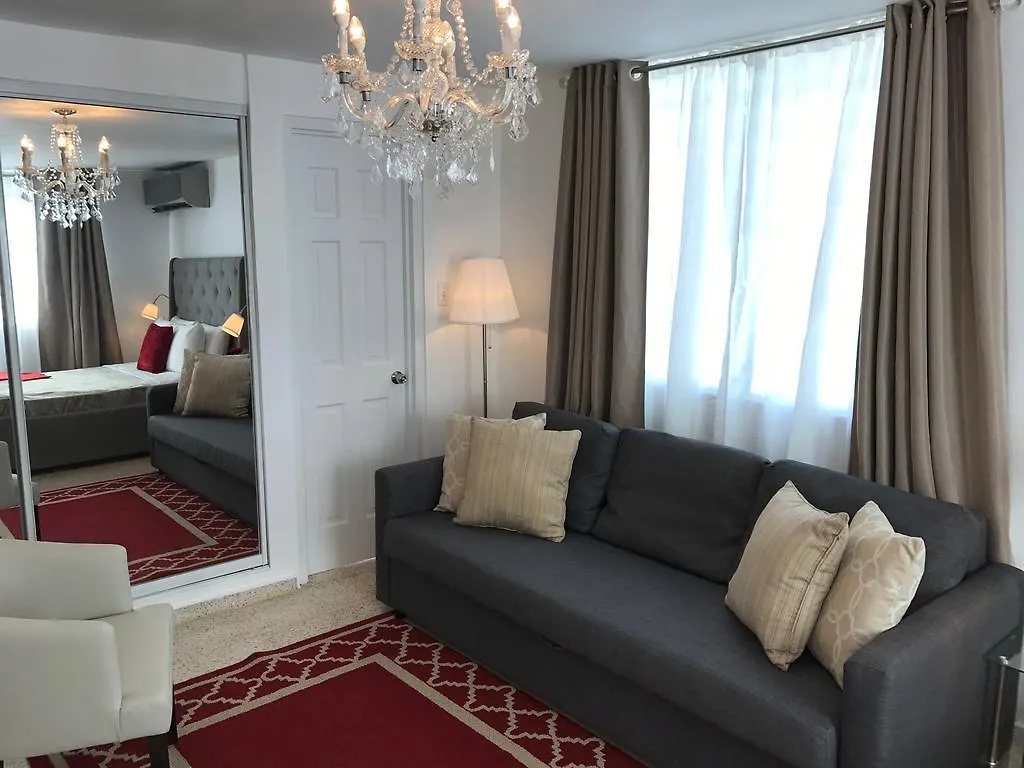 Edificio Chandelier Ponce Apartment